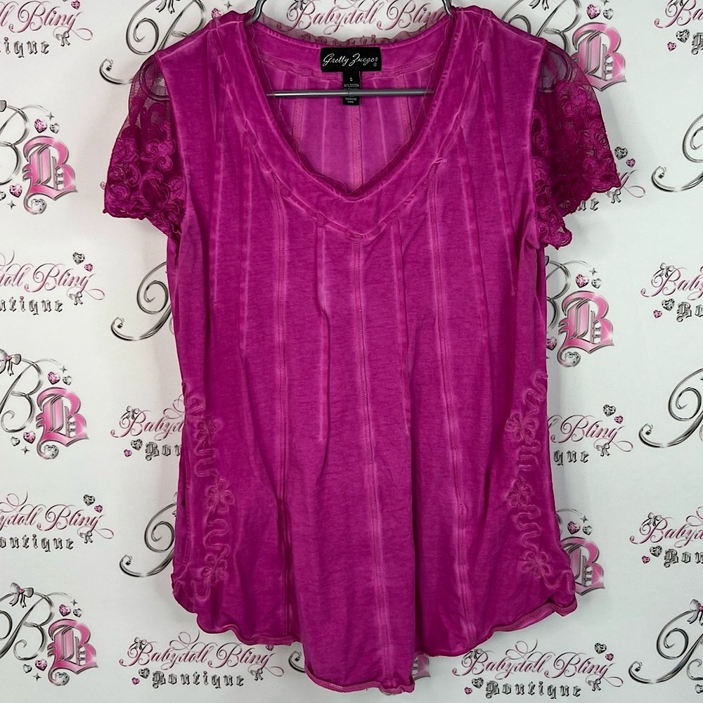 Gretty zueger top tshirt tee pink purple lace  Magenta Lace Sleeve Blouse